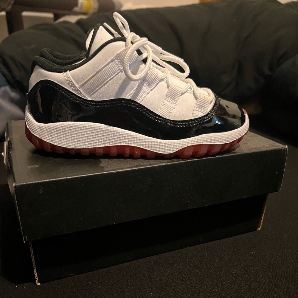 Air Jordan 11 Low Toddler